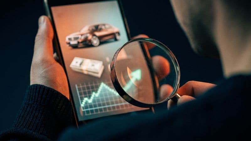 Sahte Üstat Testi: Sosyal Medyadaki Borsa Gurusuna Güvenmeden Önce Sorman Gereken Sorular